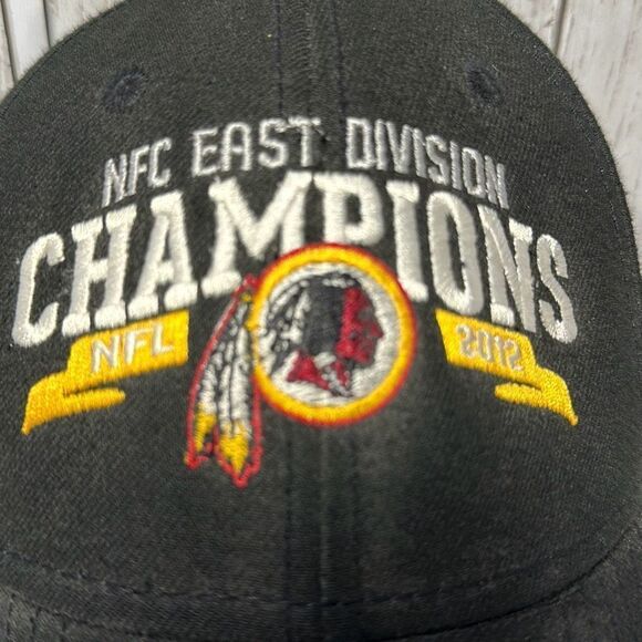 Washington Redskins NFC East Division Champions New Era SnapBack Cap Hat - Picture 2 of 7